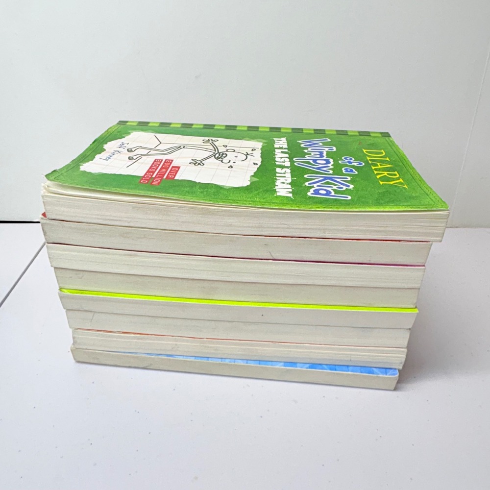 Diary of a Wimpy Kid Lot of 8 Books Jeff Kinney Sardcover Children's Series - Picture 5 of 6